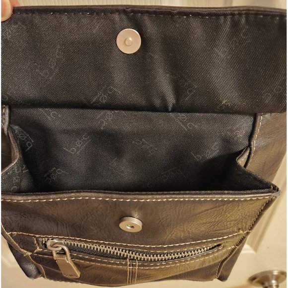 BOC B O C Black Purse Adjustable Crossbody Bag Many Pockets Pewter Emblem Clean - Picture 5 of 7